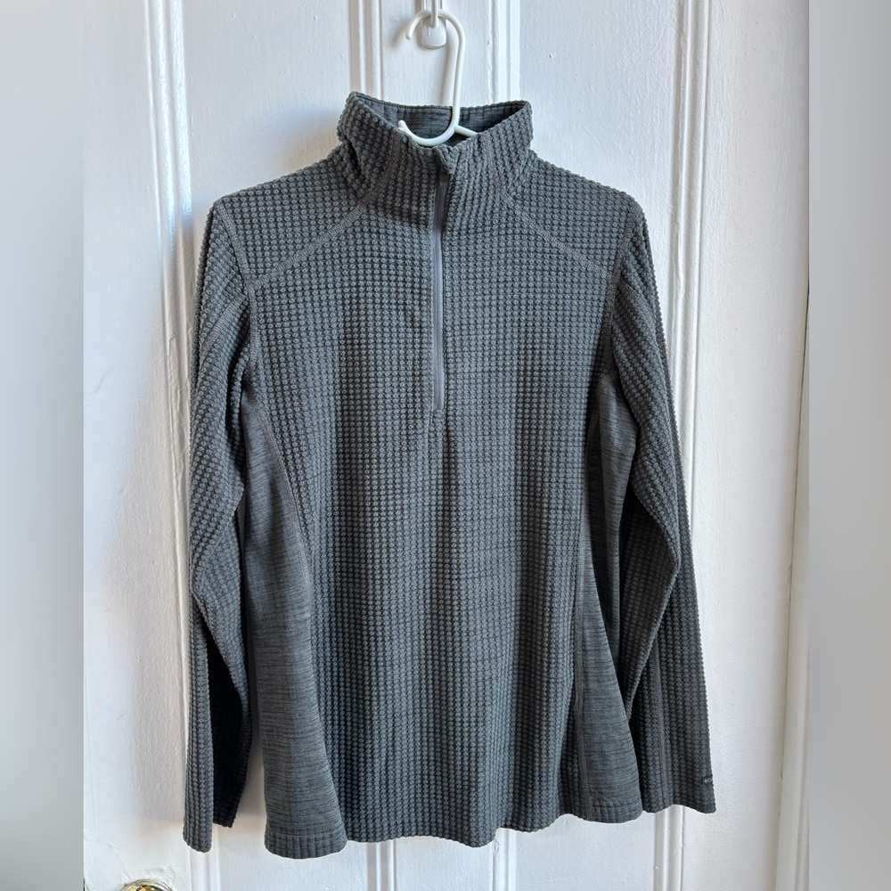 Columbia textured Quarter zip Size M grey